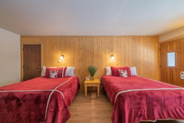 Black Forest Lodge image 16